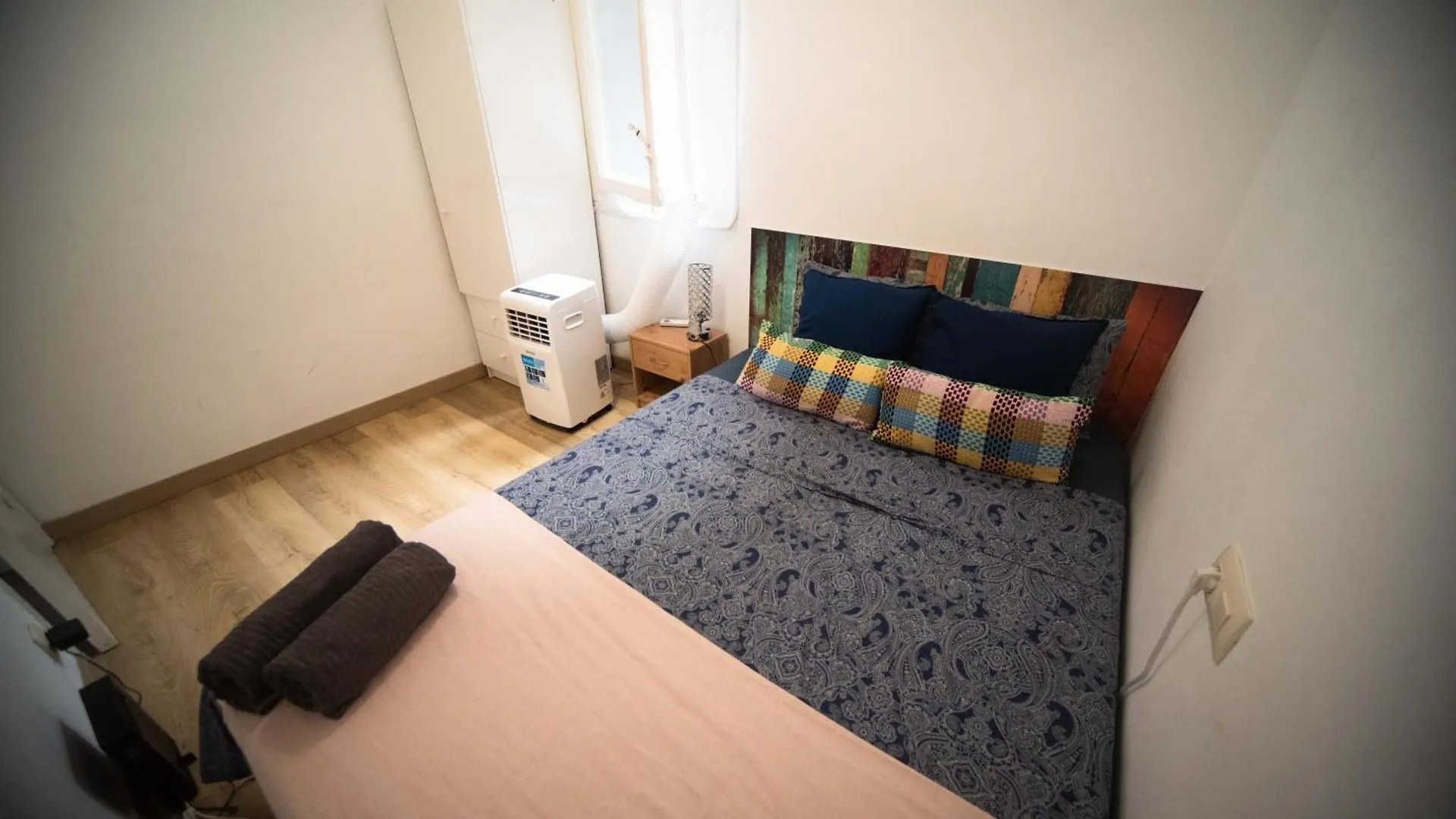 Hostel Barcelona Rooms - Sils