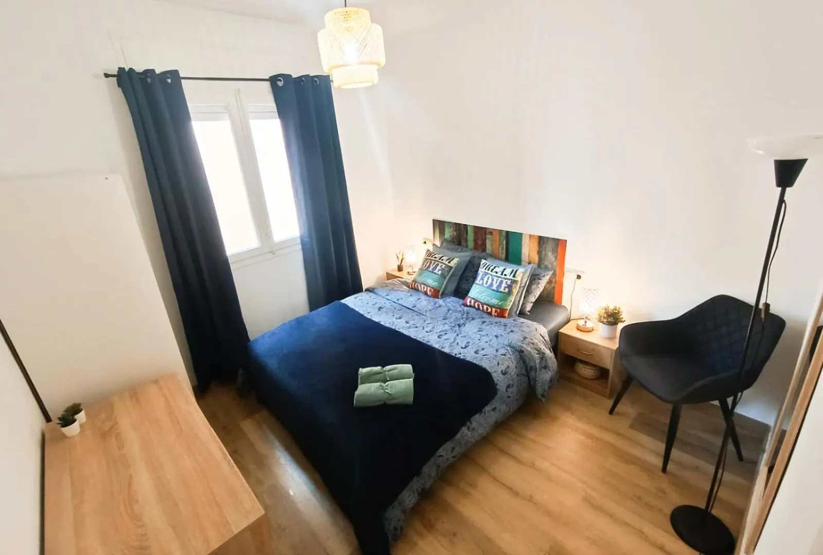 Barcelona Rooms - Sils 0*,  Spain