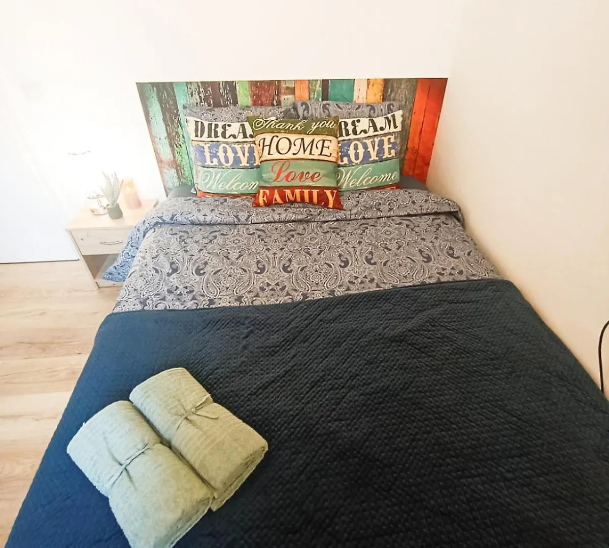 Barcelona Rooms - Sils Hostel
